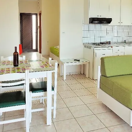 Hotel Nanakis 3*